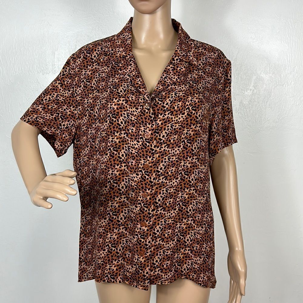 Lord & Taylor Silk Animal Print Short Sleeve Button Down Shirt Size XL